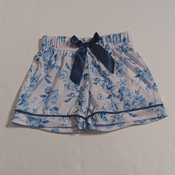 (2) Piece Short Coat Pajama Set w/Scrunchie - Picture 10 of 11